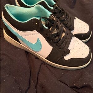 Nike Black and Teal Women's Sneakers